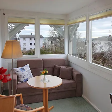 Villa Ostseelilie - Appartements Mit Balkon Und Meerblick Sassnitz Extérieur photo