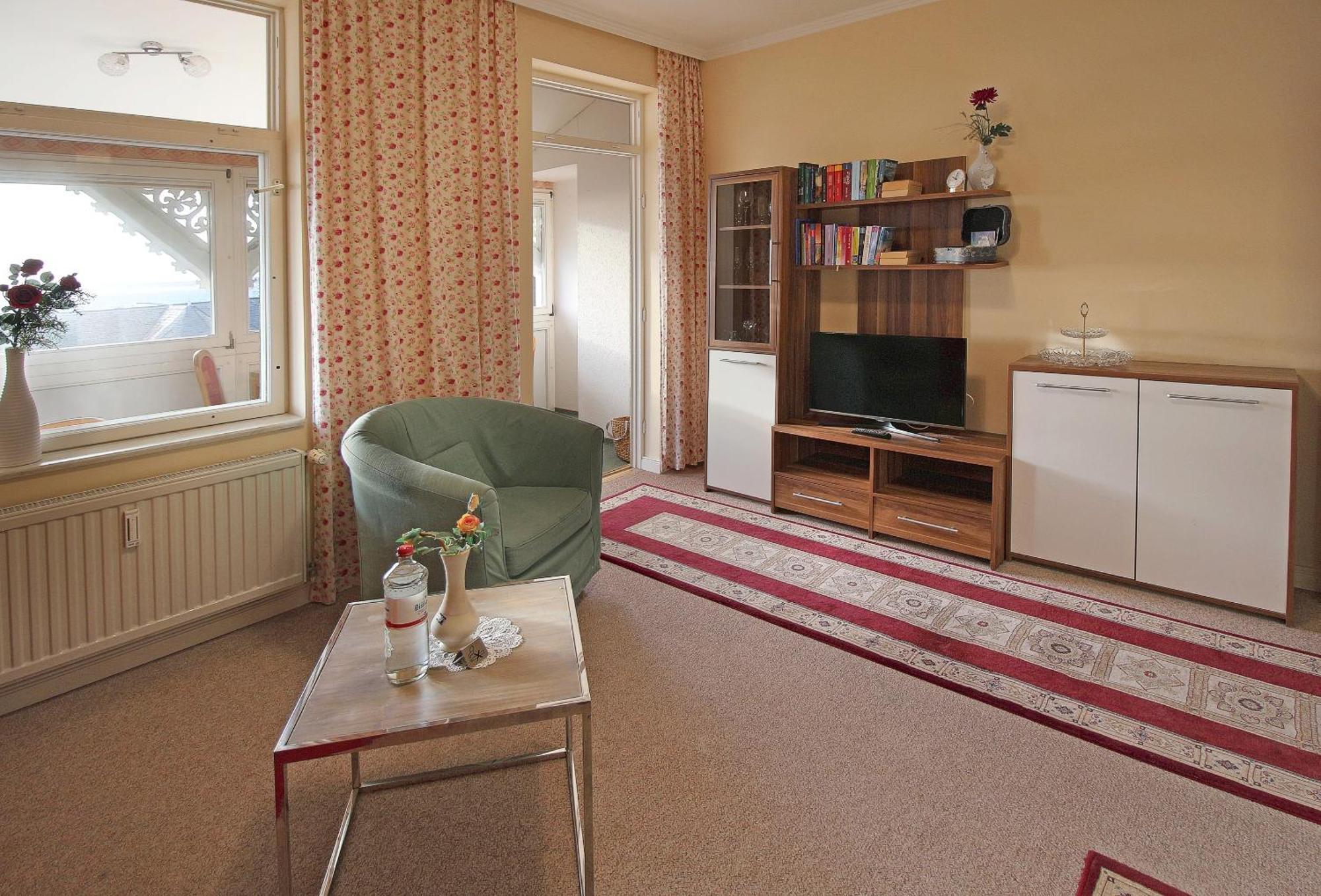 Appartement Ostseelilie - Mit Balkon Und Meerblick Sassnitz