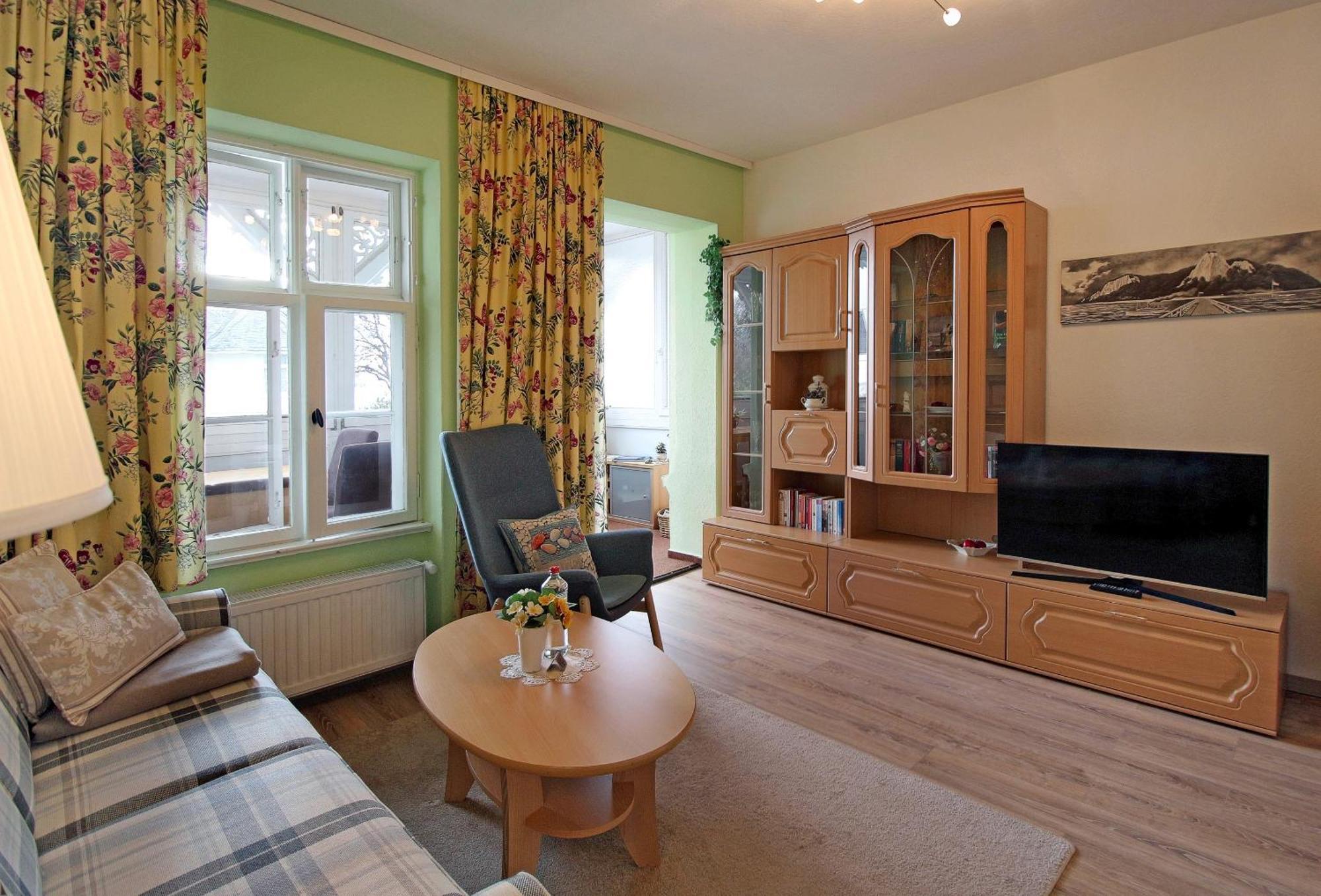 Ostseelilie - Mit Balkon Und Meerblick Appartement *